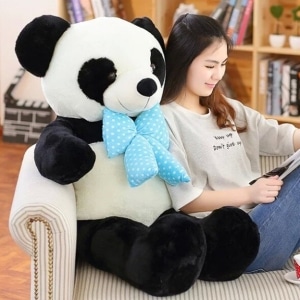 Giant Plush Panda Giant Plush Age range: > 3 years